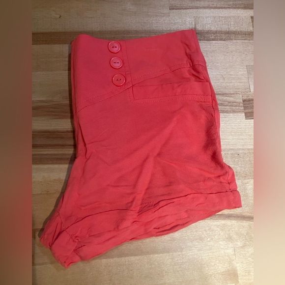 New Look Pants - New Look shorts, beautiful peach color, size large, excellent condition